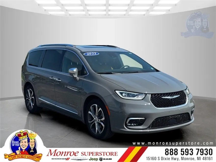 2022 Chrysler Pacifica Pinnacle photo 1