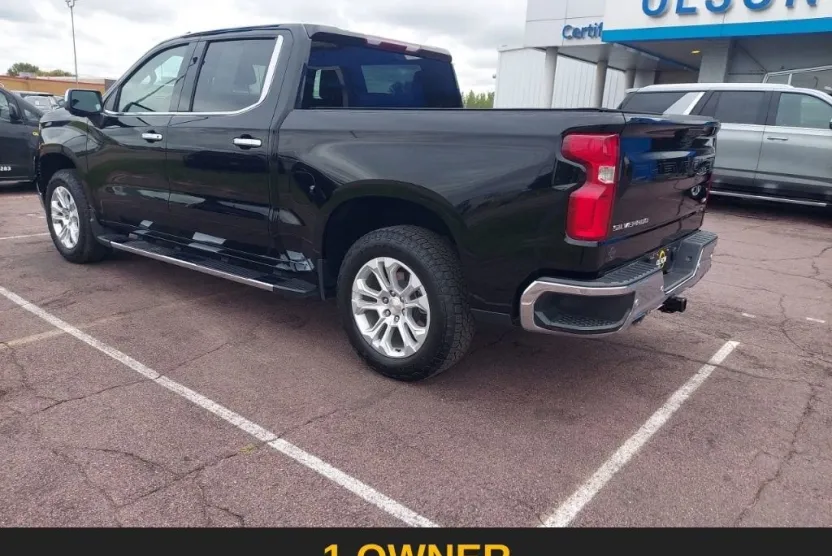 2023 Chevrolet Silverado 1500 LTZ photo 1