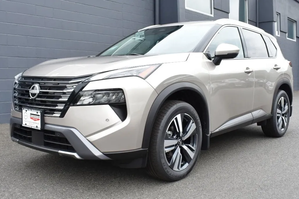 2025 Nissan Rogue SL photo 1