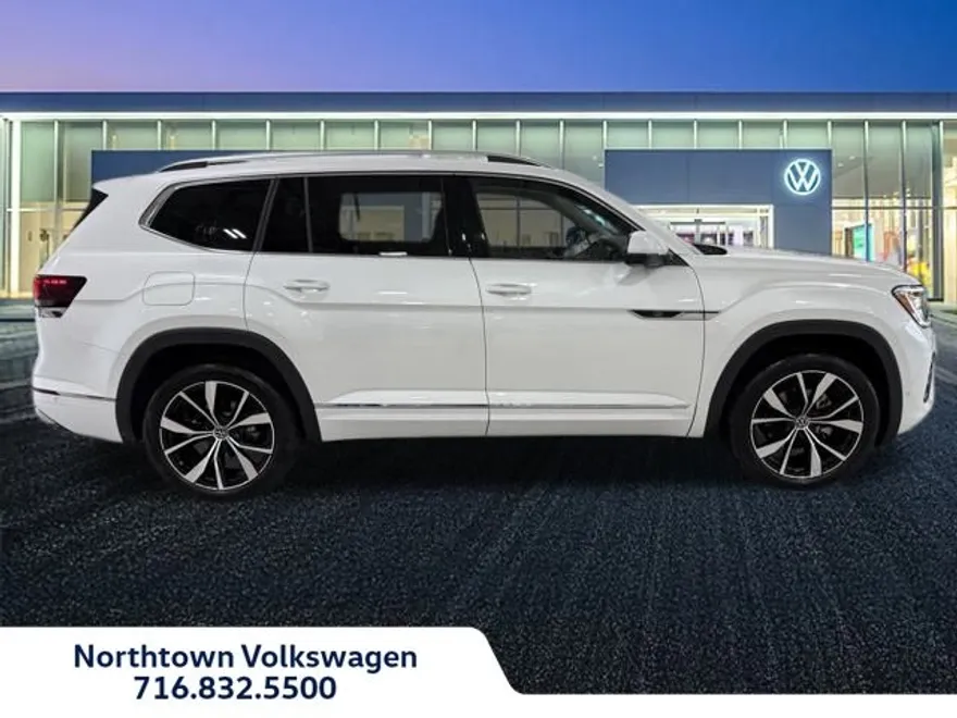 2025 Volkswagen Atlas SEL Premium R-Line photo 1