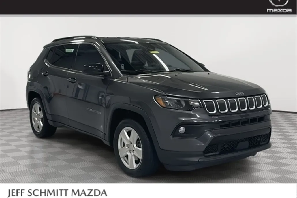 2022 Jeep Compass Latitude photo 1