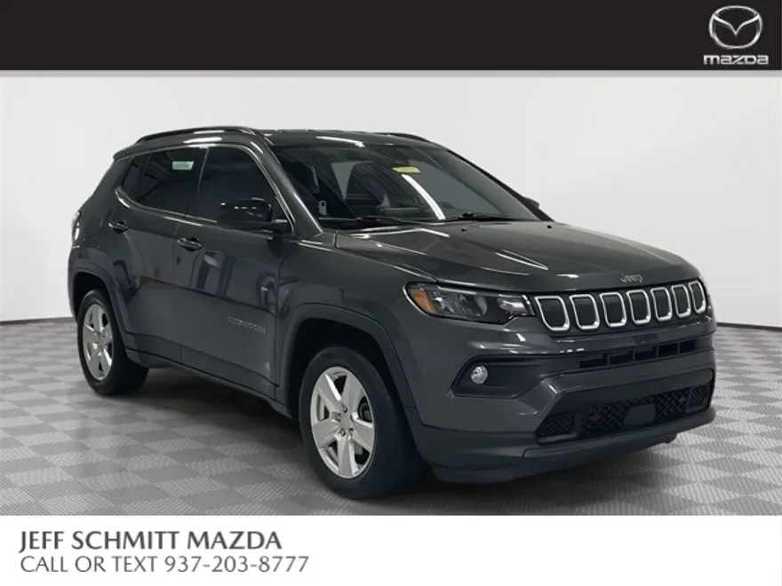 2022 Jeep Compass Latitude photo 1