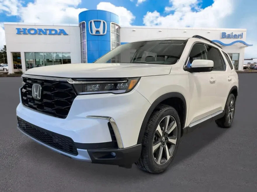 2025 Honda Pilot Touring photo 1