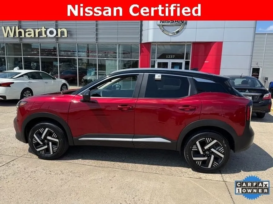2025 Nissan Kicks SV photo 1