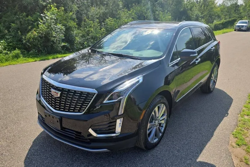 2024 Cadillac XT5 Premium Luxury photo 1