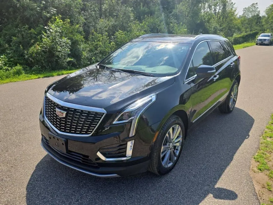 2024 Cadillac XT5 Premium Luxury photo 1