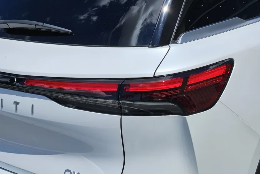 2026 Infiniti QX60 Luxe photo 1