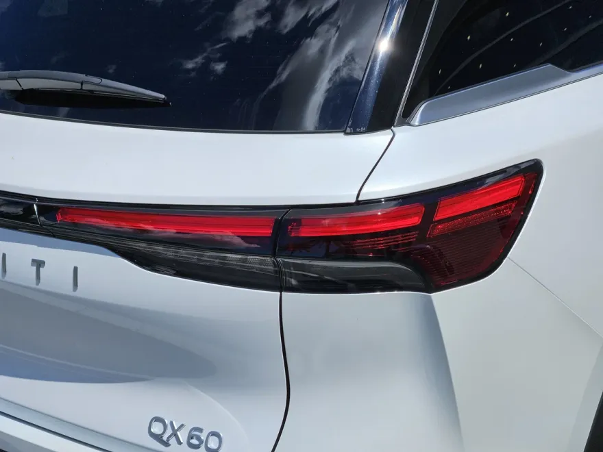 2026 Infiniti QX60 Luxe photo 1