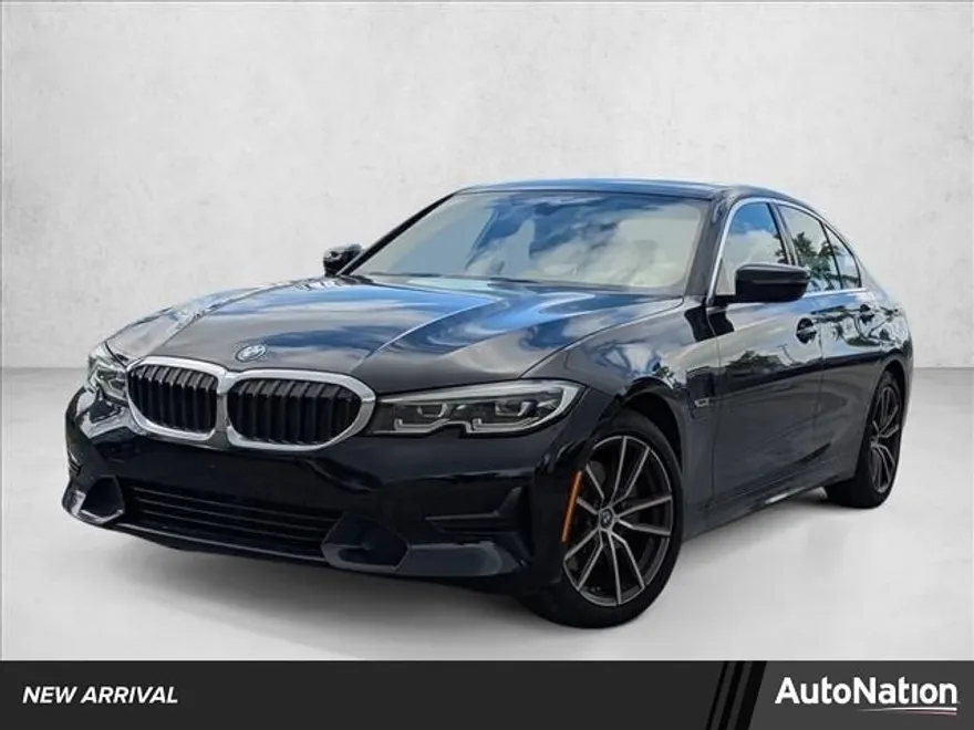 2022 Bmw 330e Sedan photo 1