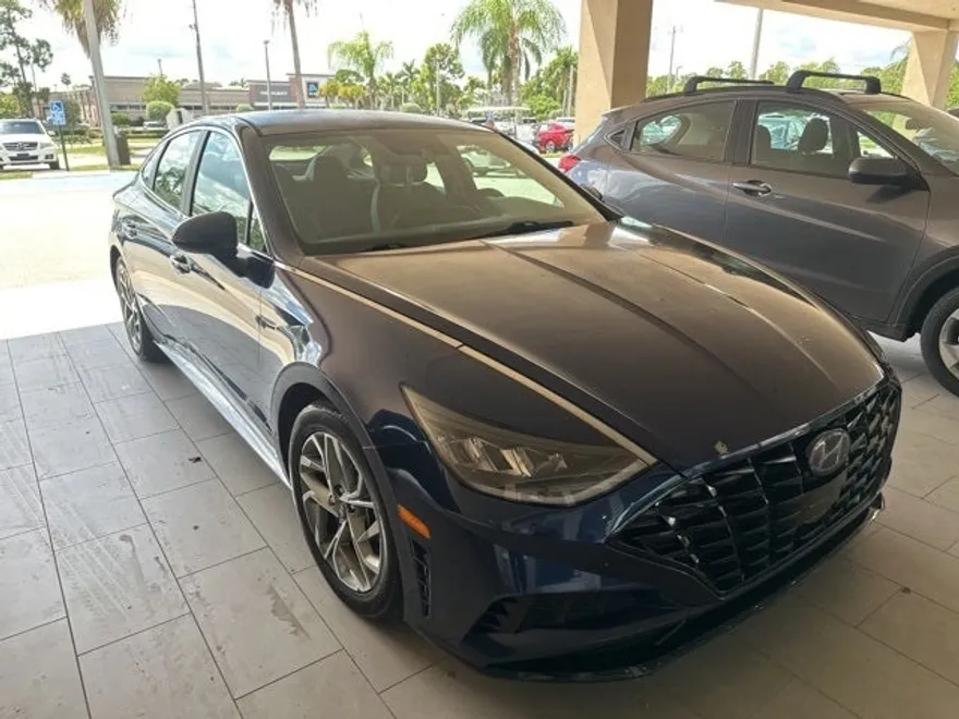 2020 Hyundai Sonata SEL photo 1