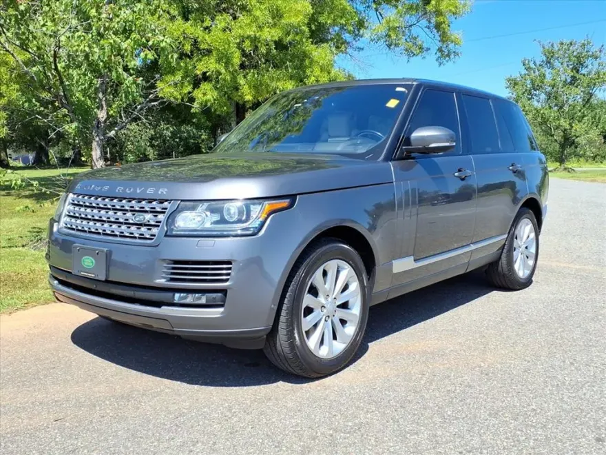 2016 Land Rover Range Rover HSE photo 1