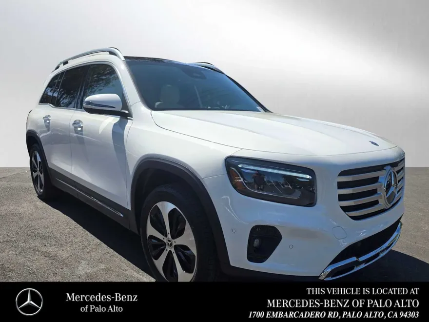 2025 Mercedes Benz GLB 250 4MATIC photo 1