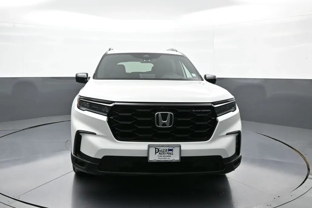 2025 Honda Pilot Black Edition photo 1