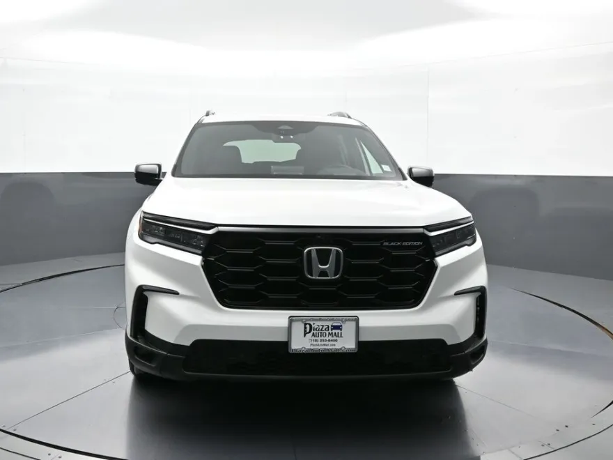 2025 Honda Pilot Black Edition photo 1