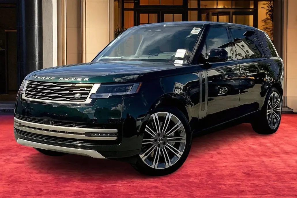 2025 Land Rover Range Rover SE photo 1