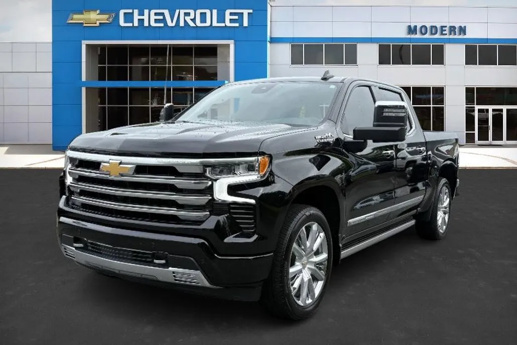2024 Chevrolet Silverado 1500 High Country photo 1