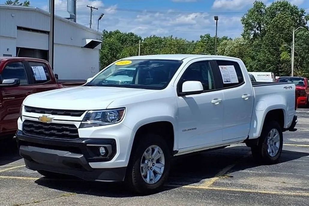 2022 Chevrolet Colorado LT photo 1