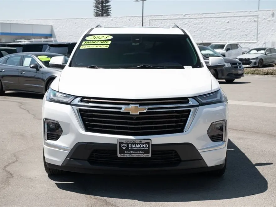 2024 Chevrolet Traverse High Country photo 1