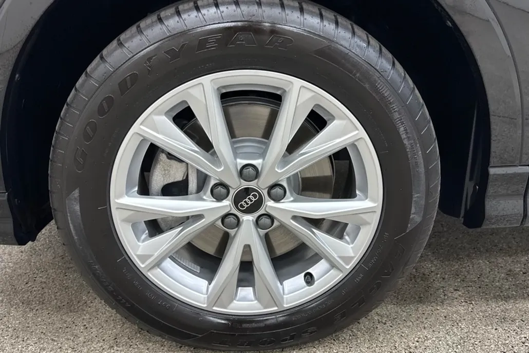 2022 Audi Q3 Premium S line photo 1