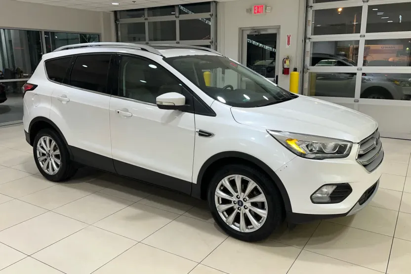 2017 Ford Escape Titanium photo 1