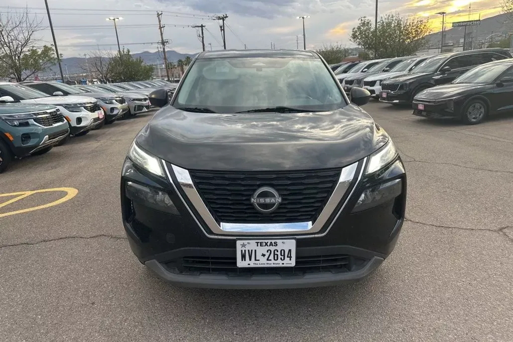 2022 Nissan Rogue S photo 1