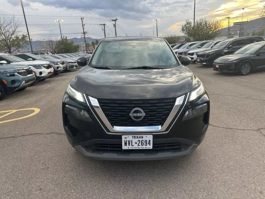 2022 Nissan Rogue S photo 1