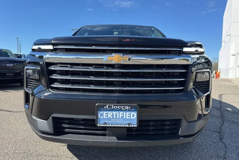 2024 Chevrolet Traverse photo 1