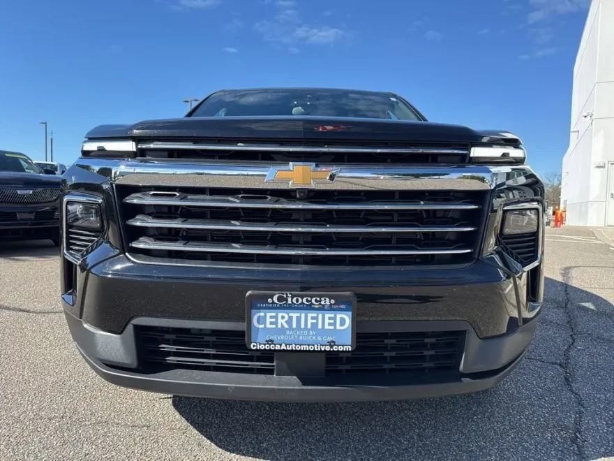 2024 Chevrolet Traverse photo 1