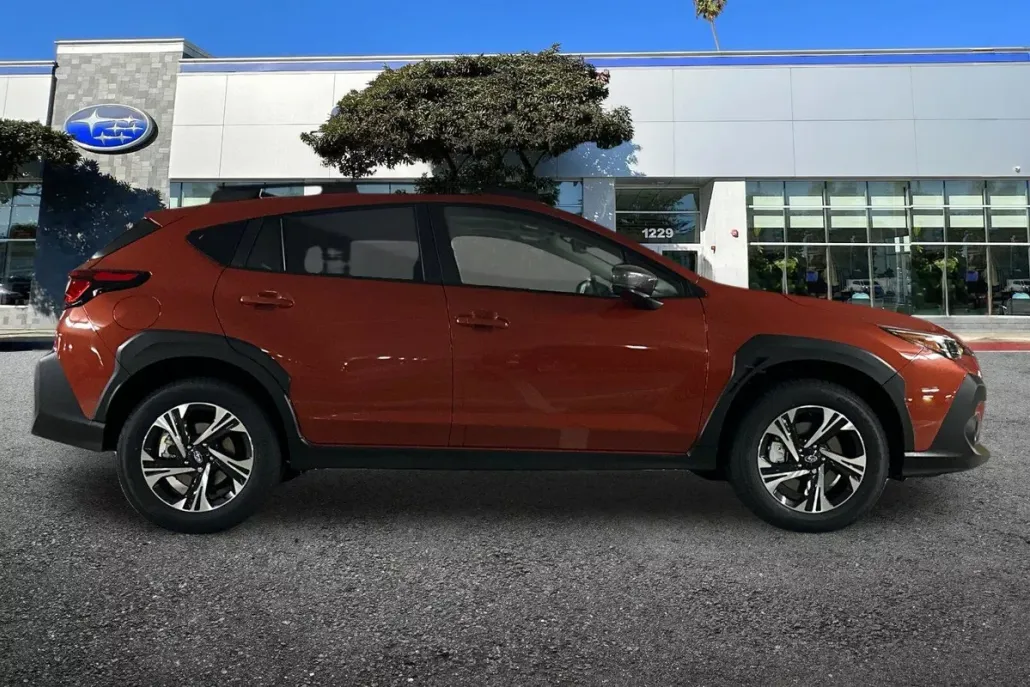 2025 Subaru Crosstrek Premium photo 1