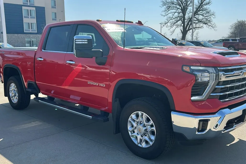 2024 Chevrolet Silverado 2500HD LTZ photo 1