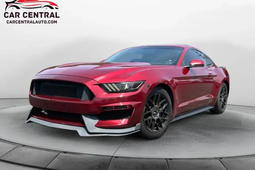 2017 Ford Mustang EcoBoost photo 1