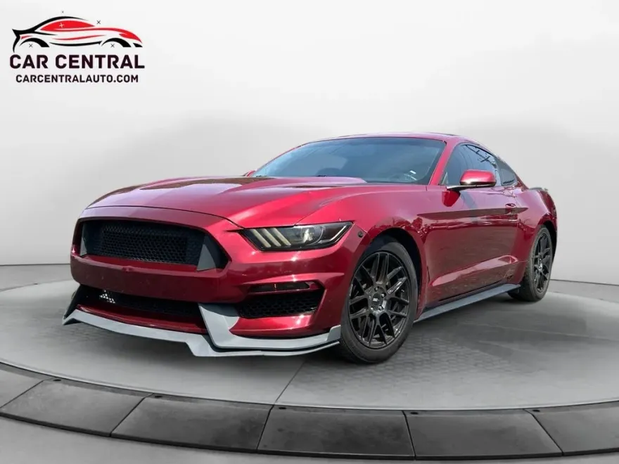 2017 Ford Mustang EcoBoost photo 1