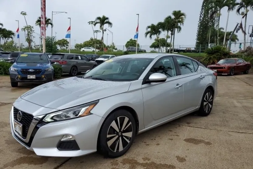 2022 Nissan Altima 2.5 SV photo 1
