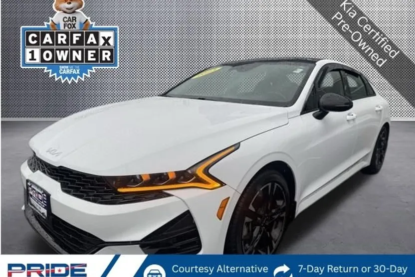 2023 Kia K5 GT-Line photo 1