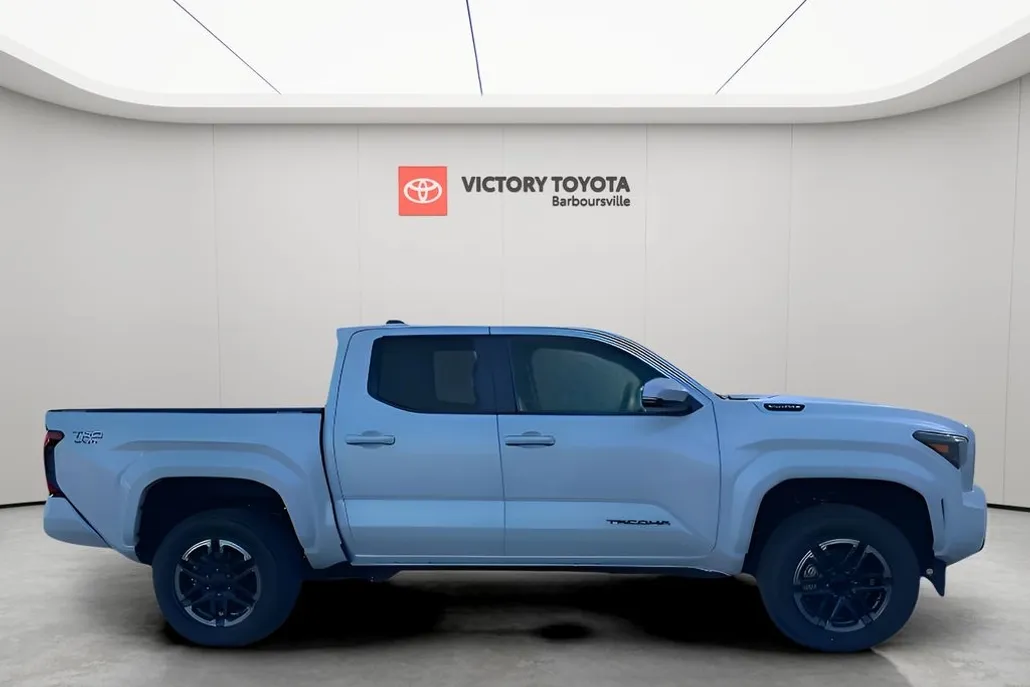 2025 Toyota Tacoma TRD Sport 4x4 Double Cab photo 1