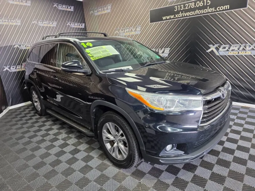 2014 Toyota Highlander XLE photo 1