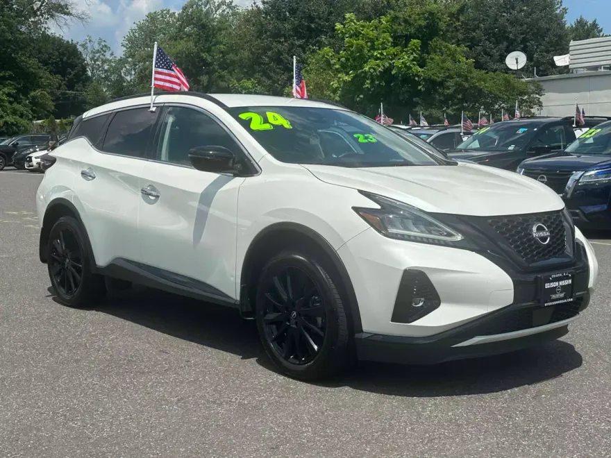 2024 Nissan Murano SV photo 1