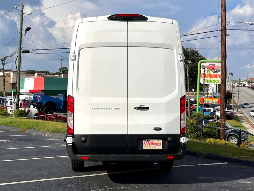 2019 Ford Transit Van photo 1