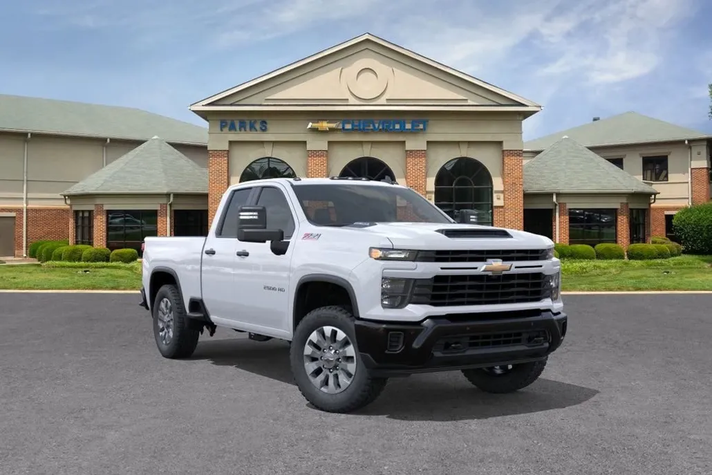 2026 Chevrolet Silverado 2500HD Custom photo 1