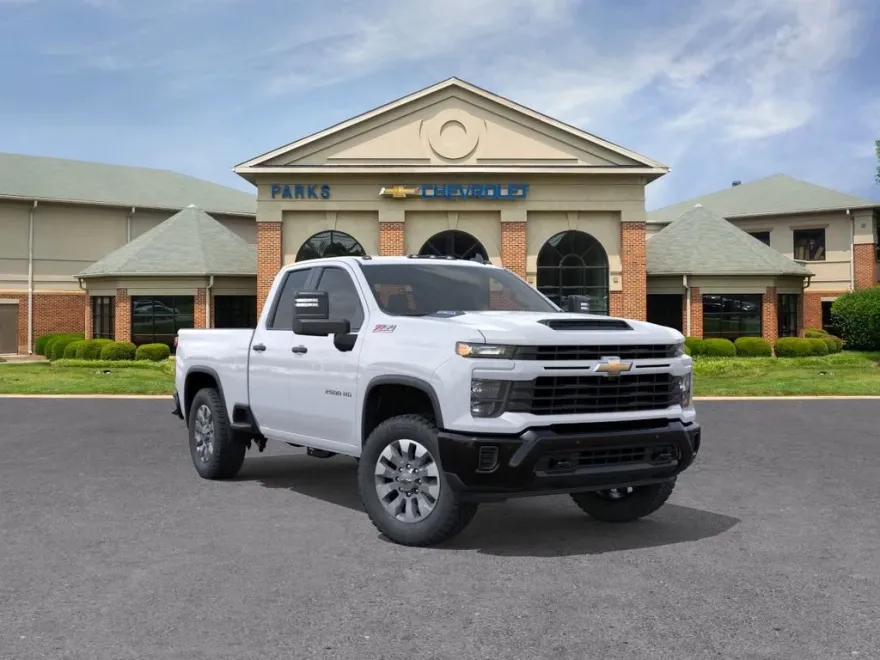 2026 Chevrolet Silverado 2500HD Custom photo 1