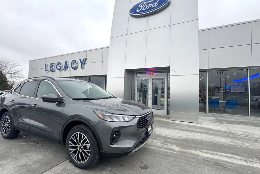 2025 Ford Escape Plug-In Hybrid photo 1