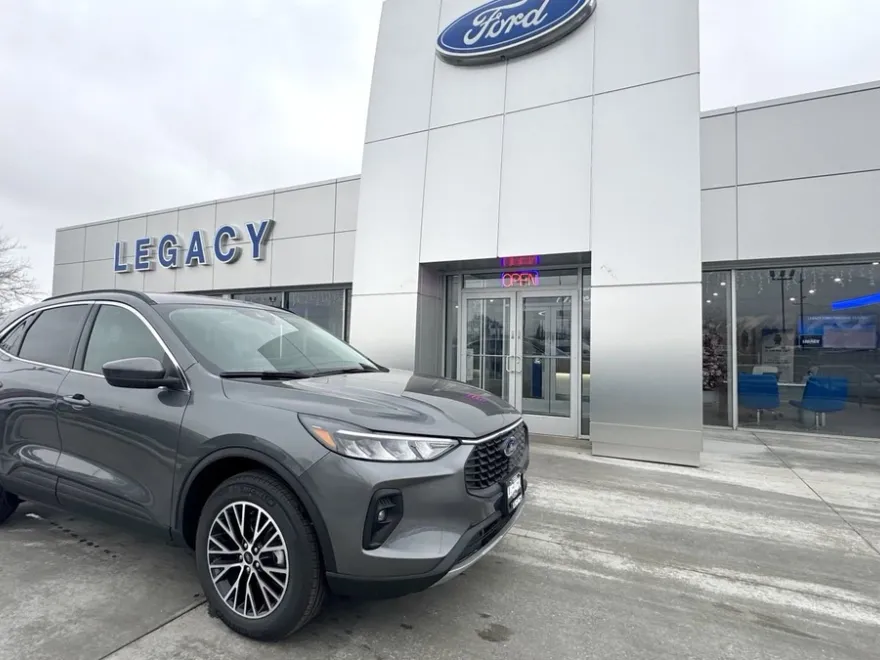2025 Ford Escape Plug-In Hybrid photo 1