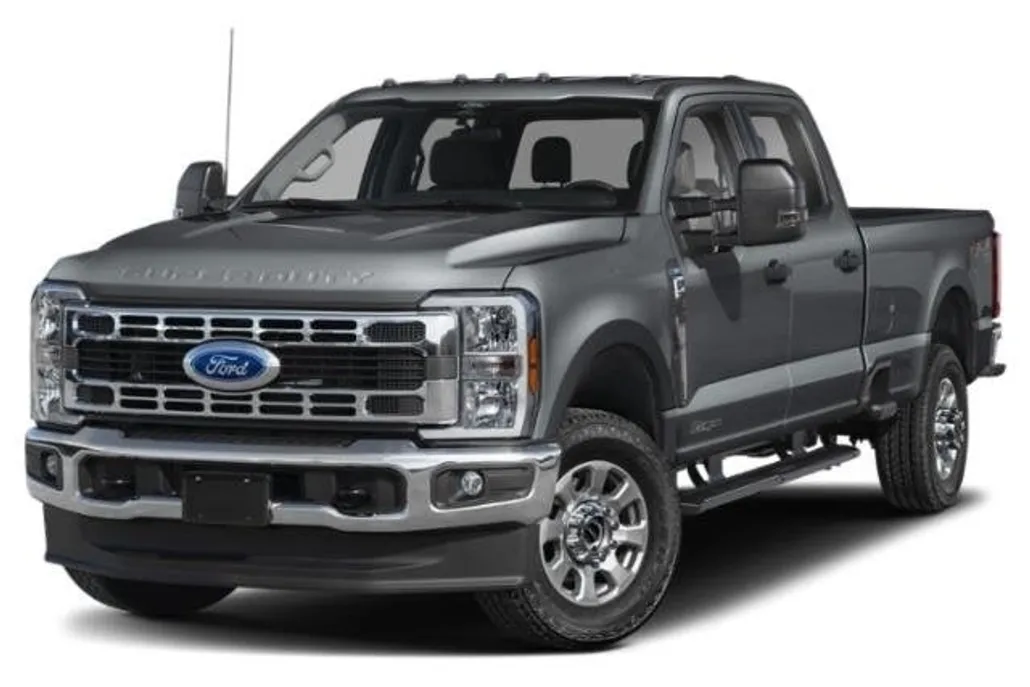 2025 Ford F-350 XLT photo 1
