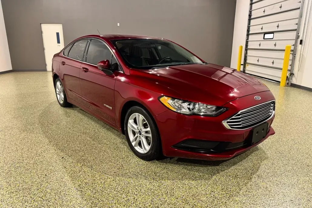 2018 Ford Fusion Hybrid S photo 1
