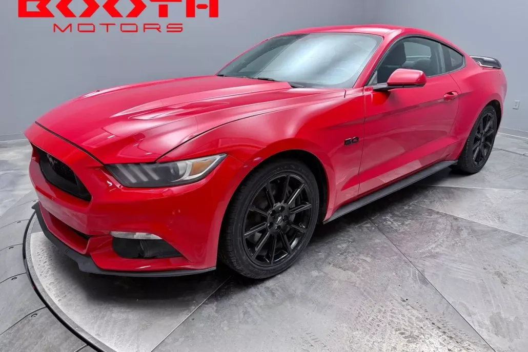 2016 Ford Mustang GT photo 1