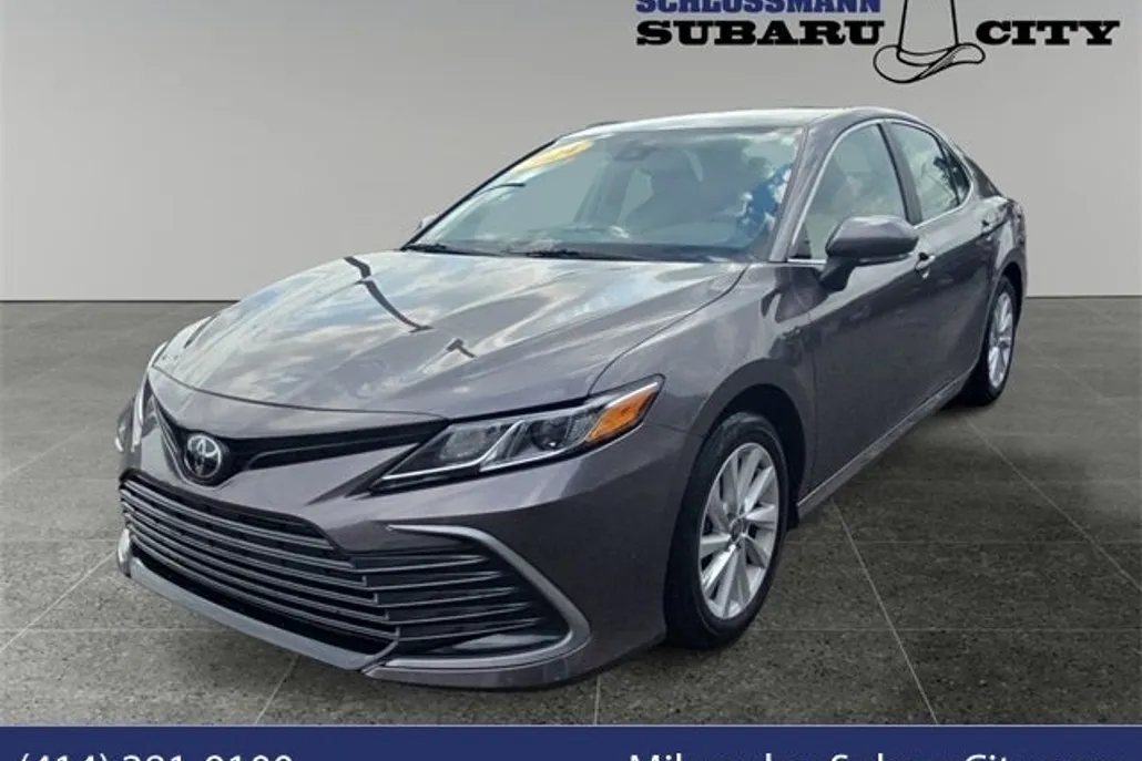 2024 Toyota Camry LE photo 1