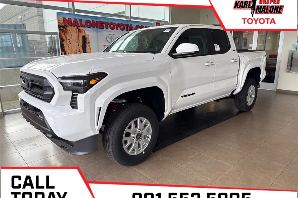2025 Toyota Tacoma SR5 photo 1