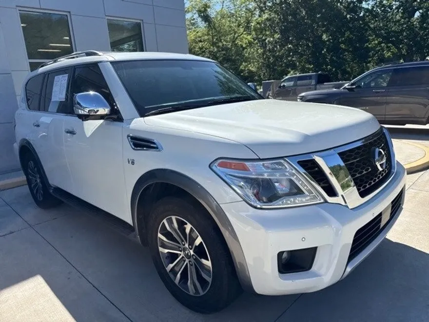 2017 Nissan Armada SL photo 1