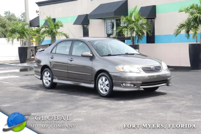 2007 Toyota Corolla S photo 1