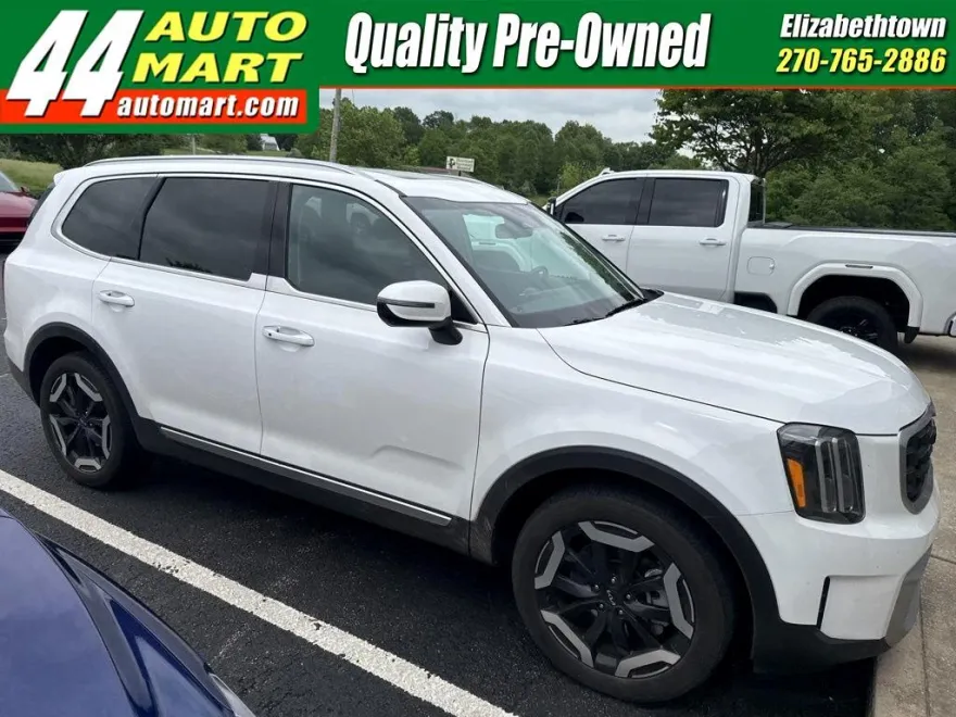 2023 Kia Telluride S photo 1